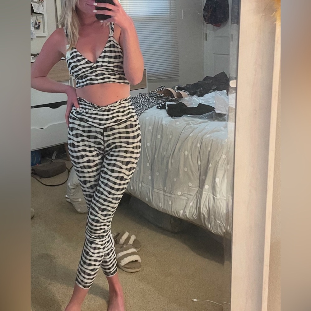 Offline Bra and Leggings SET!4